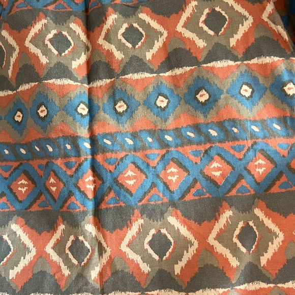 Urban Outfitters Men’s short sleeve Aztec-inspired button down shirt - Large - Picture 8 of 11